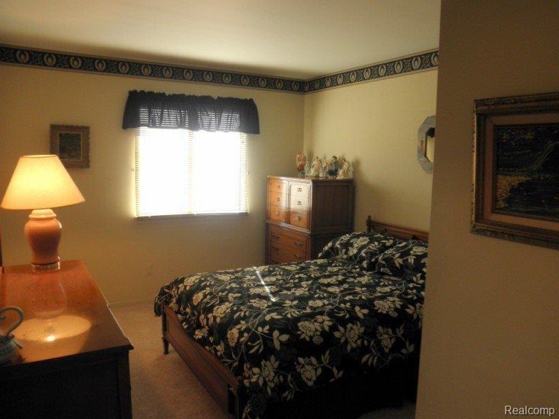 1130 Paddington Road Canton, MI 48187 - Photo 7 of 12 guest_bed