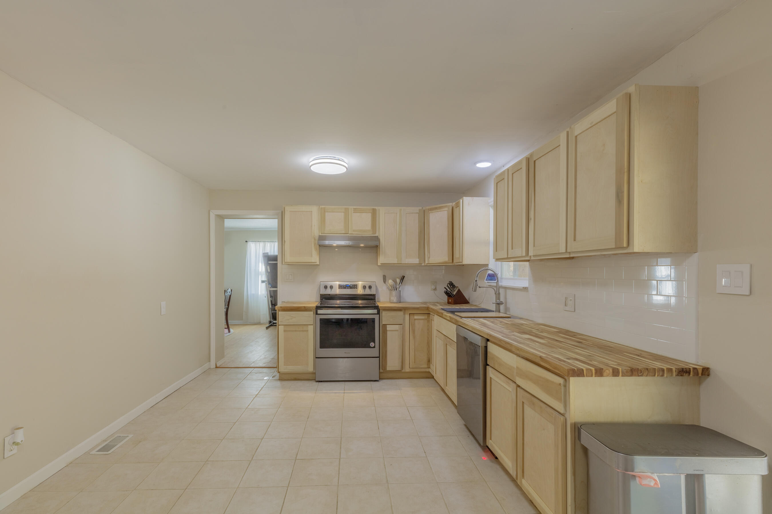 1144 Ridgeway Road LaFayette, GA 30728 - Photo 3 of 87 Kitchen