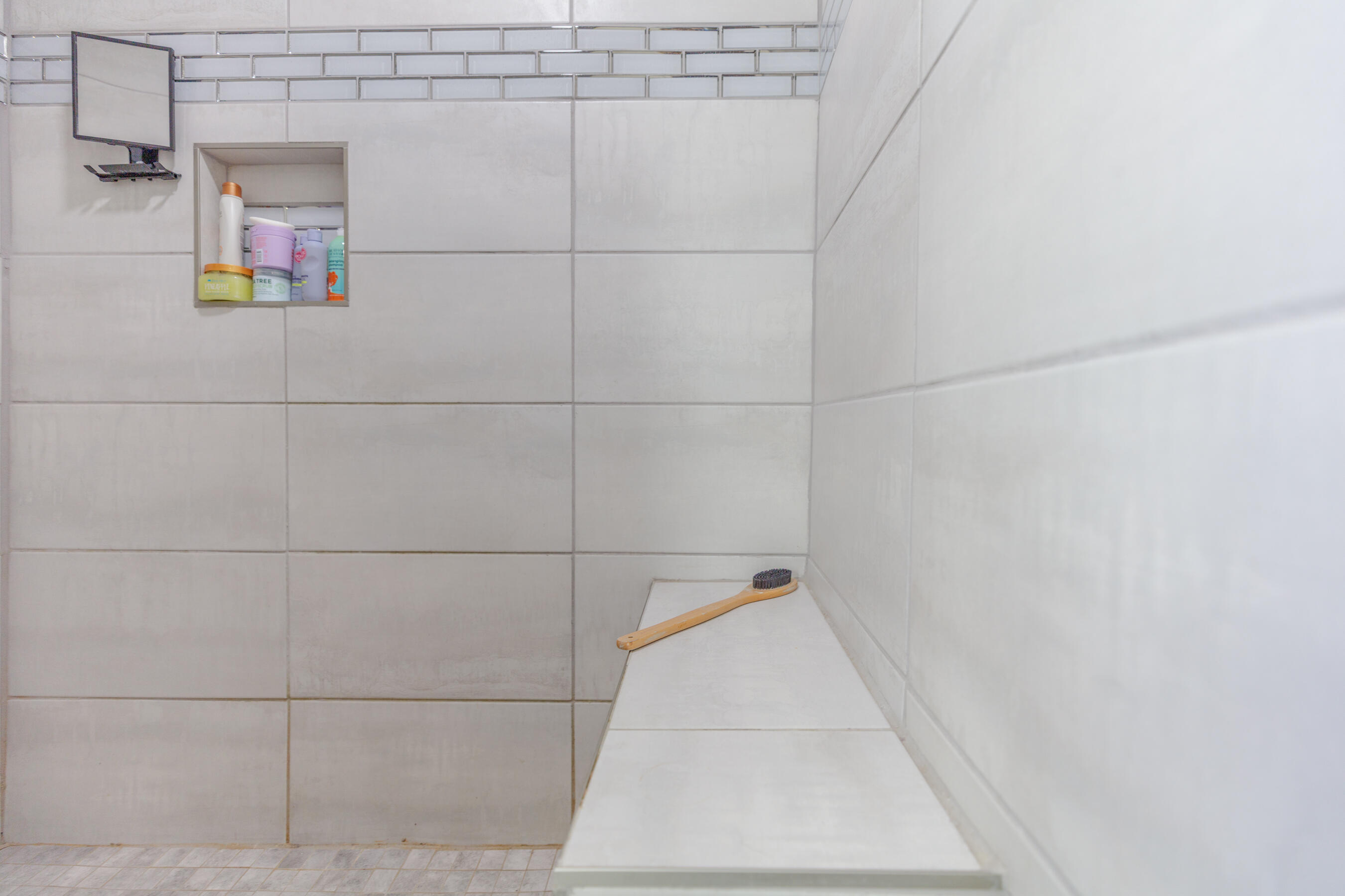 1144 Ridgeway Road LaFayette, GA 30728 - Photo 41 of 87 Large Shower