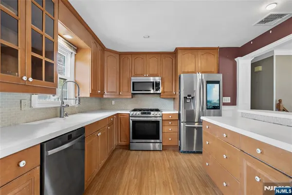 $690,000 | 334 Pine Street, Pompton Lakes, NJ 07442