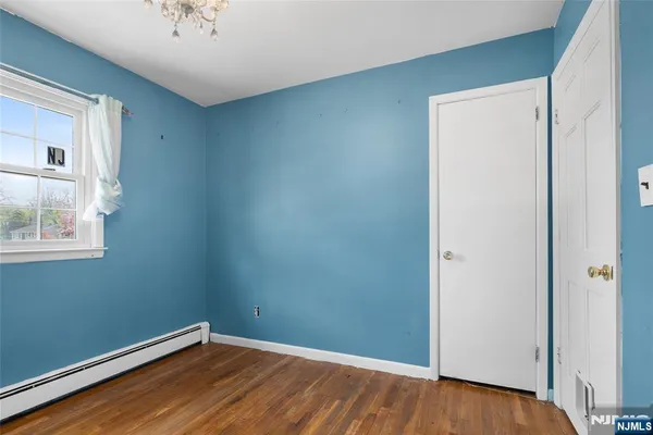 $690,000 | 334 Pine Street, Pompton Lakes, NJ 07442
