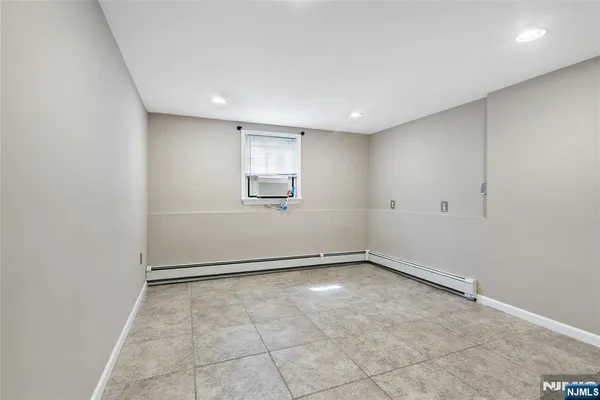 $690,000 | 334 Pine Street, Pompton Lakes, NJ 07442