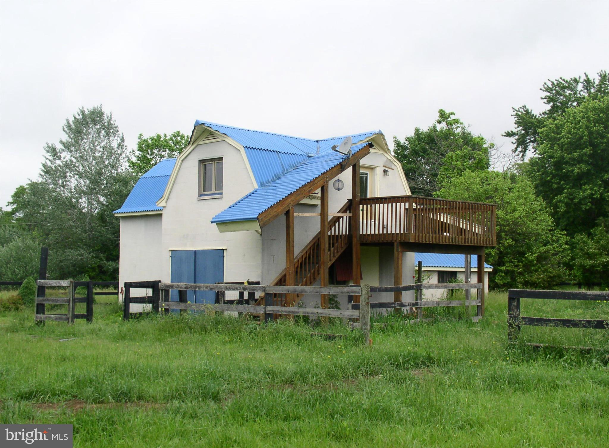 Exterior (Front)