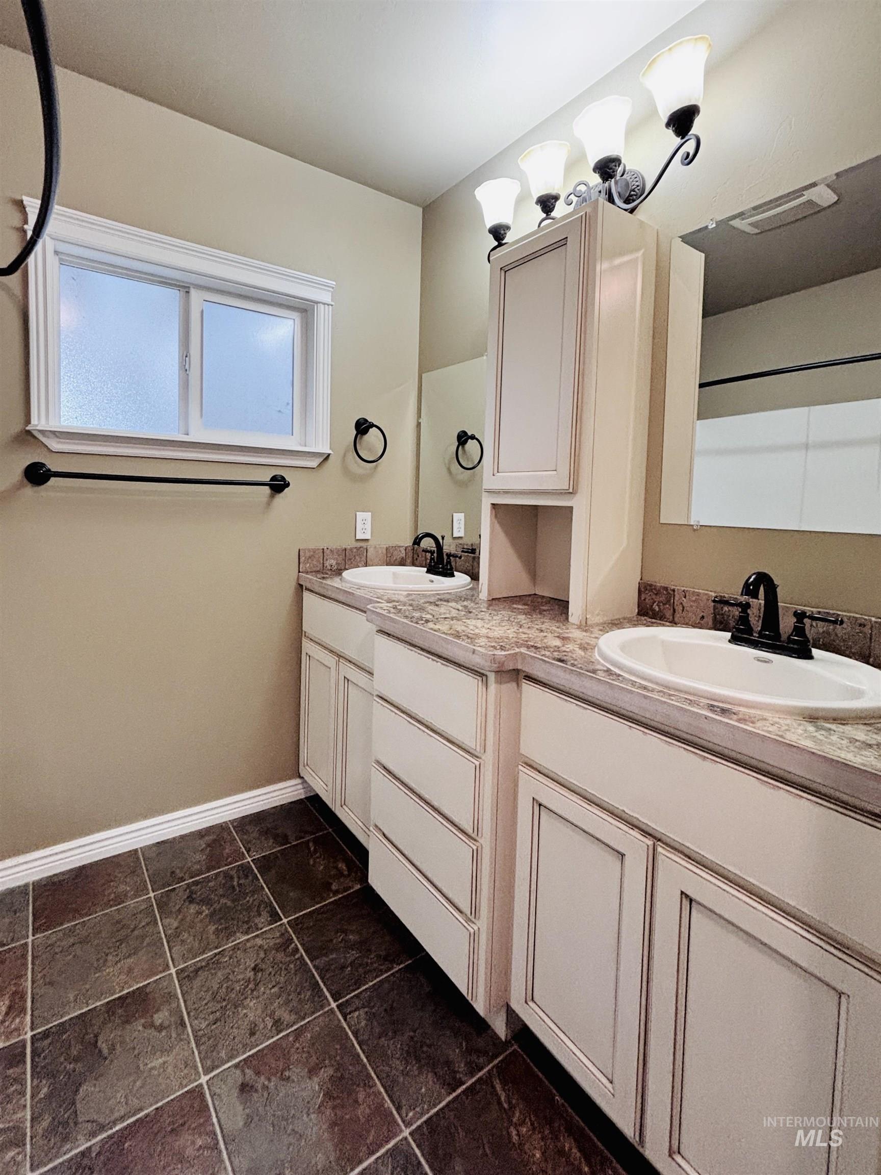 898 Wendell Street Twin Falls, ID 83301 - Photo 19 of 36