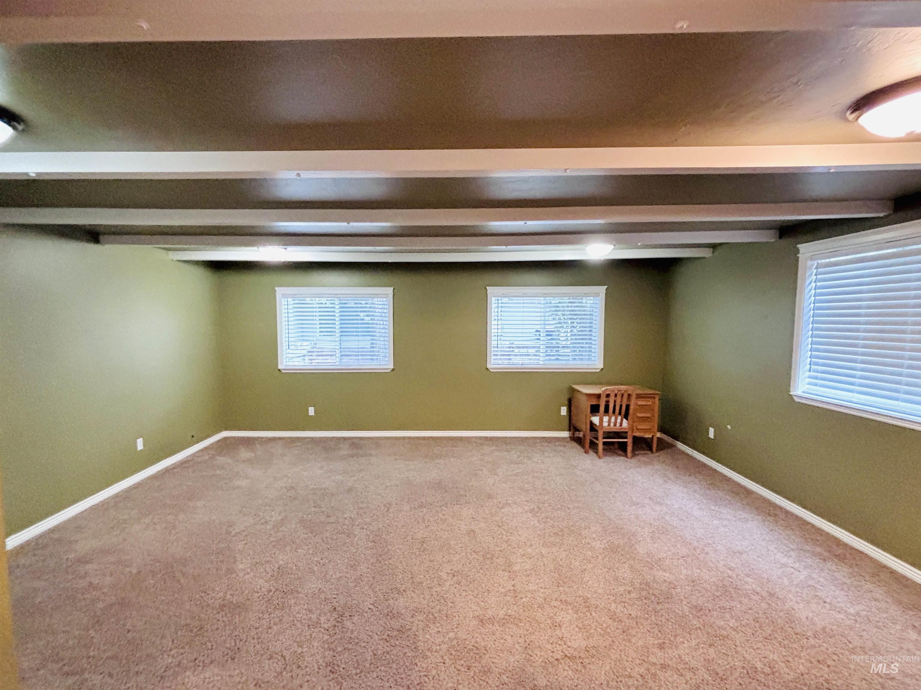 898 Wendell Street Twin Falls, ID 83301 - Photo 3 of 36