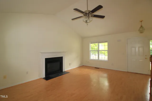 $1,995 | 405 High Holborn Court, Apex, NC 27502