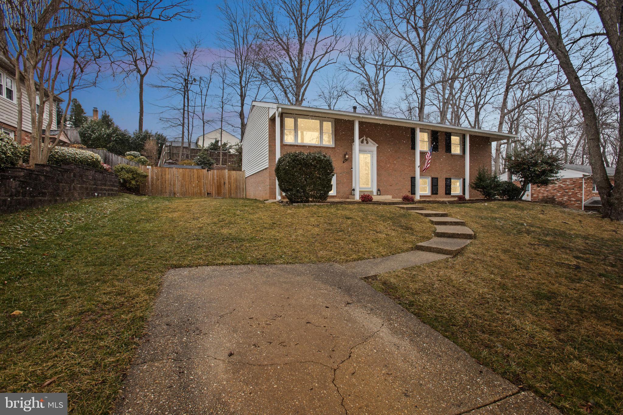 8630 Kerry Lane Springfield, VA 22152 - Photo 1 of 33 Gallery Image 1