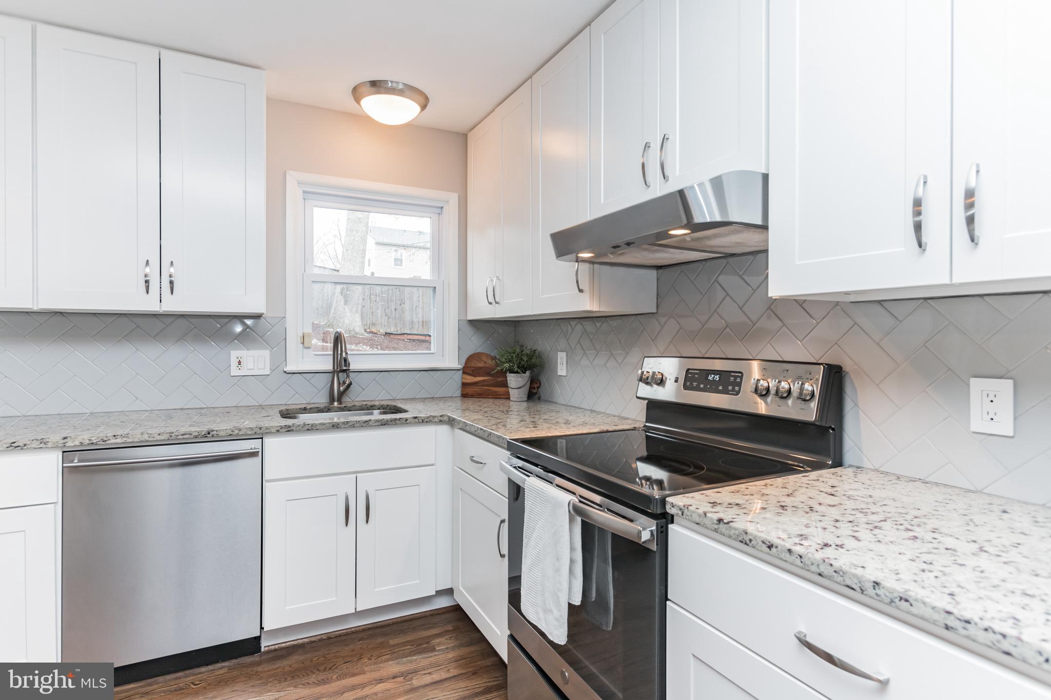 8630 Kerry Lane Springfield, VA 22152 - Photo 11 of 33 Gallery Image 11