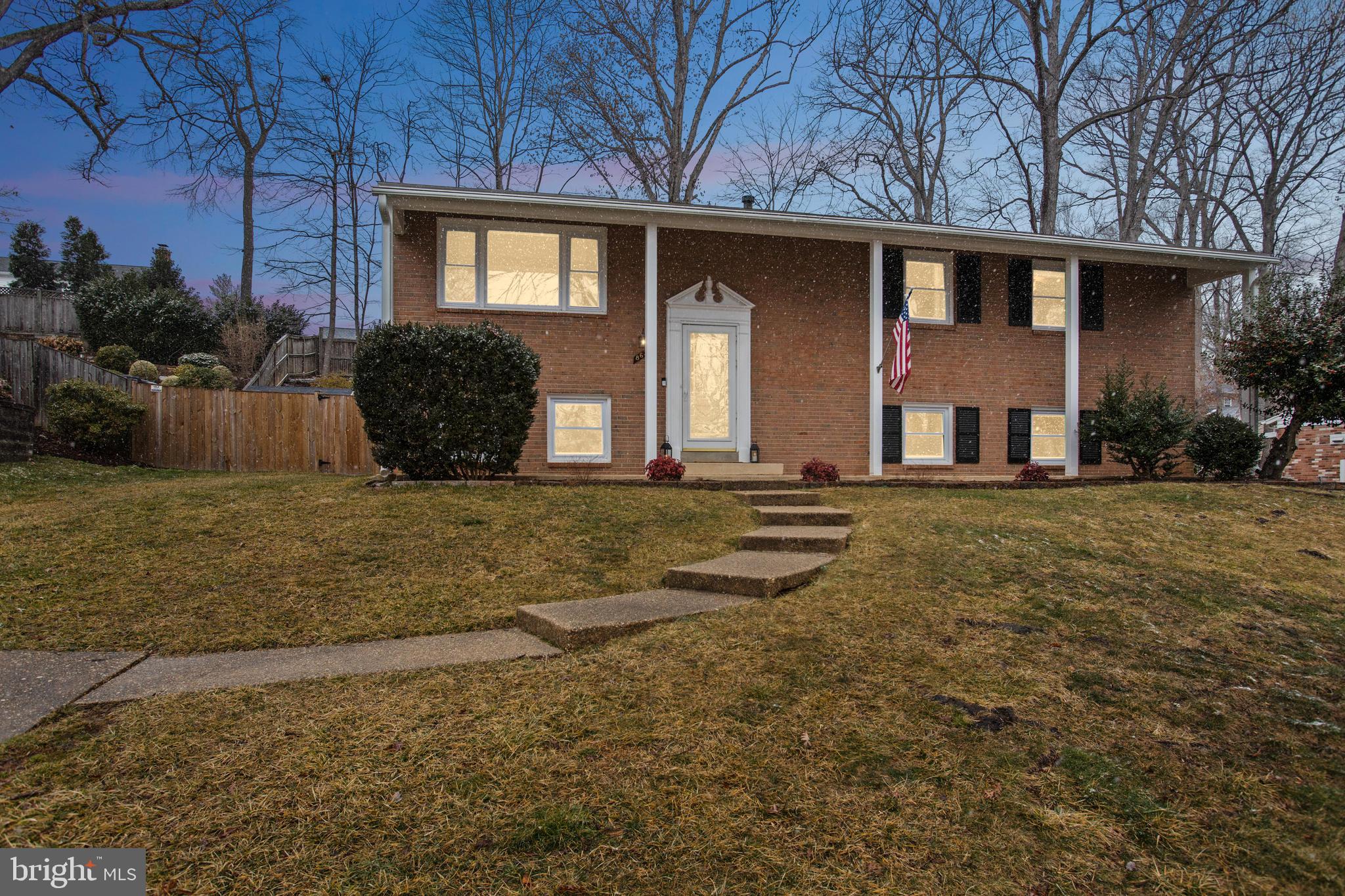 8630 Kerry Lane Springfield, VA 22152 - Photo 2 of 33 Gallery Image 2