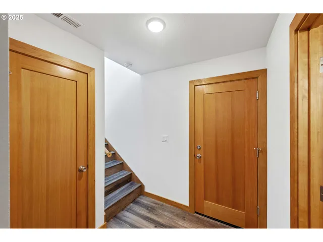 $575,000 | 2460 Stephanie Lane, North Bend, OR 97459