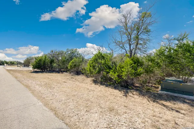 $200,000 | 335 Rittimann Road, Spring Branch, TX 78070