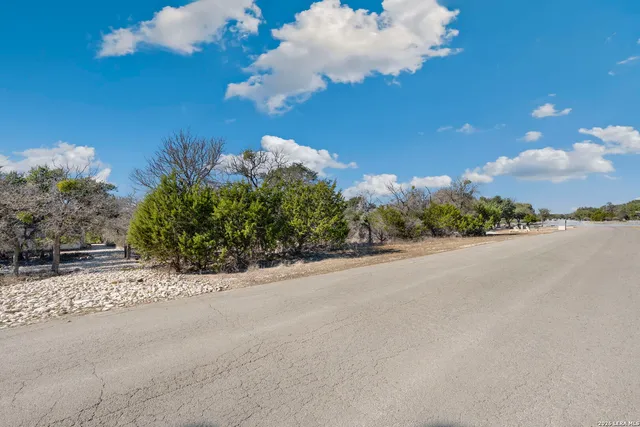 $200,000 | 335 Rittimann Road, Spring Branch, TX 78070