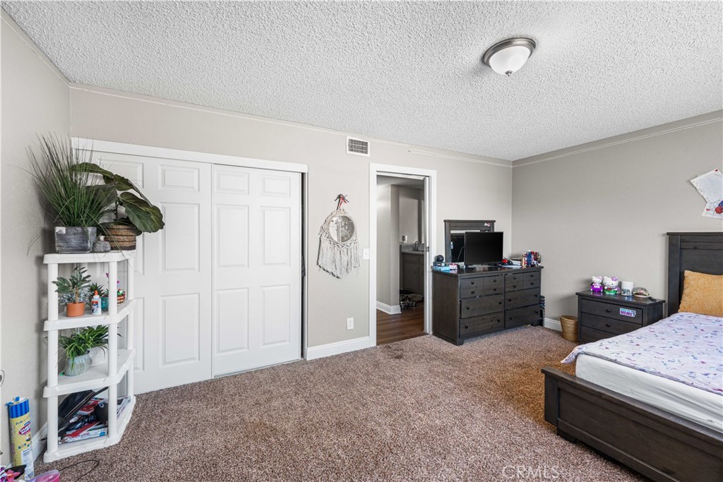 44028 Halcom Avenue Lancaster, CA 93536 - Photo 17 of 32