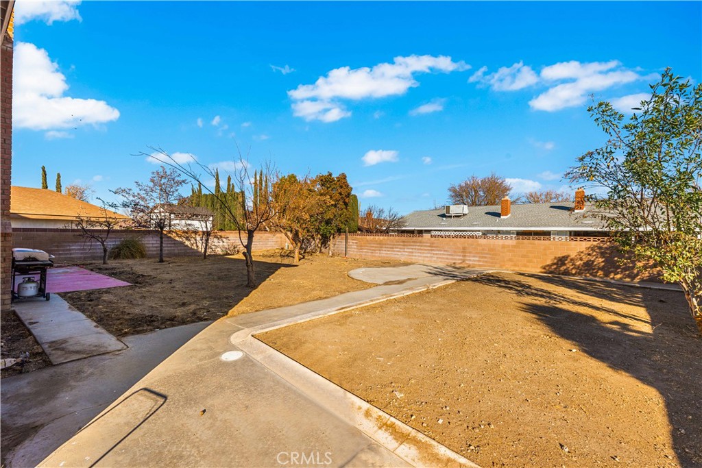 44028 Halcom Avenue Lancaster, CA 93536 - Photo 30 of 32