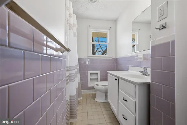 $2,000 | 210 Stafford Drive, Winchester, VA 22602