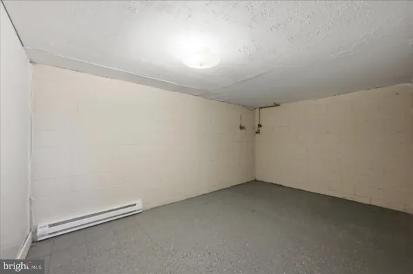 $2,000 | 210 Stafford Drive, Winchester, VA 22602