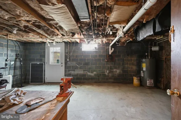 $2,000 | 210 Stafford Drive, Winchester, VA 22602