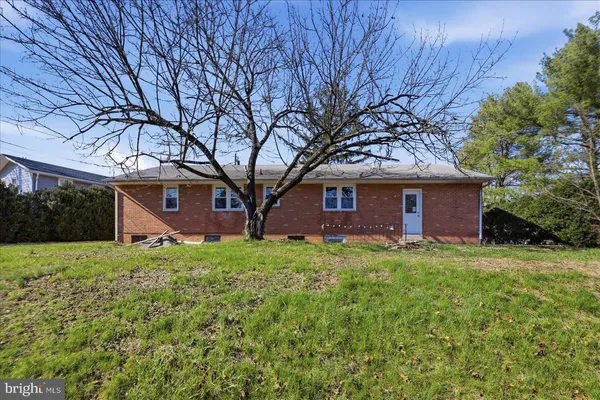 $2,000 | 210 Stafford Drive, Winchester, VA 22602