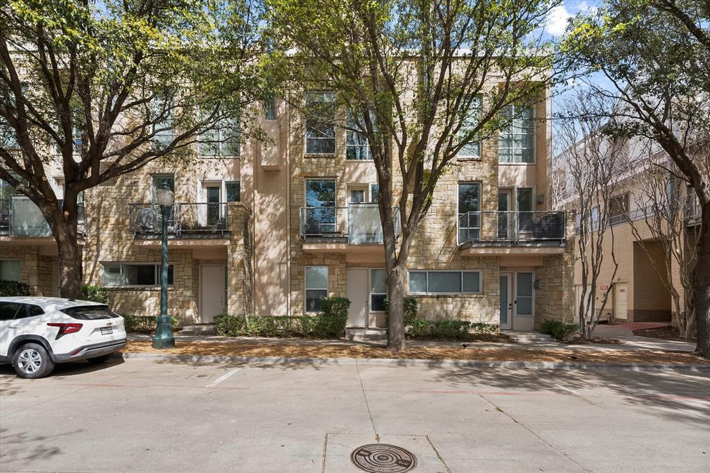 6907 Sumner Street The Colony, TX 75056 - Photo 3 of 35