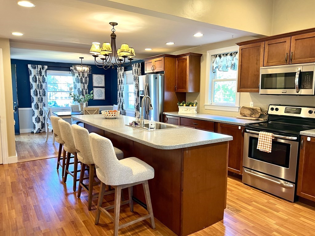 23 Valentine Road Framingham, MA 01702 - Photo 4 of 22 Gallery Image 4
