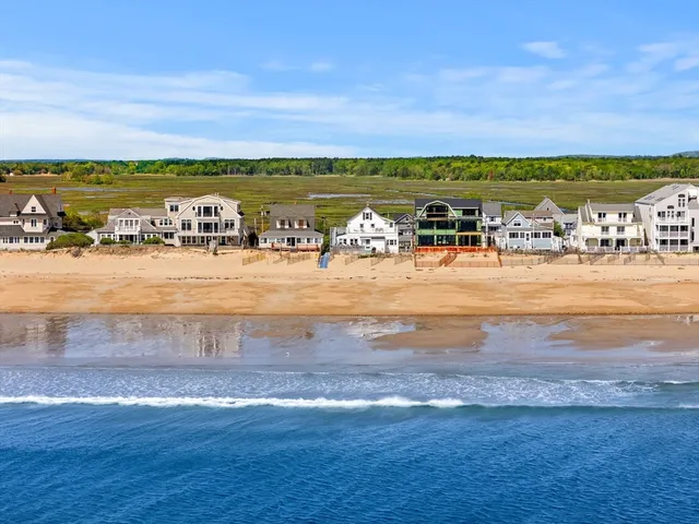 $1,395,000 | 168 North End Boulevard, Salisbury, MA 01952