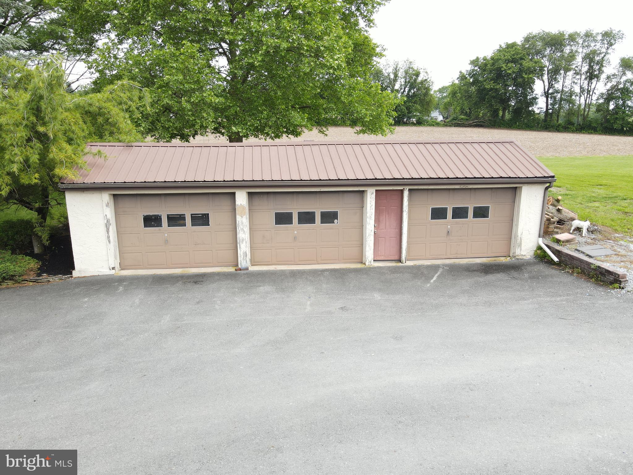 4560 Bossler Road Elizabethtown, PA 17022 - Photo 9 of 122 Gallery Image 9