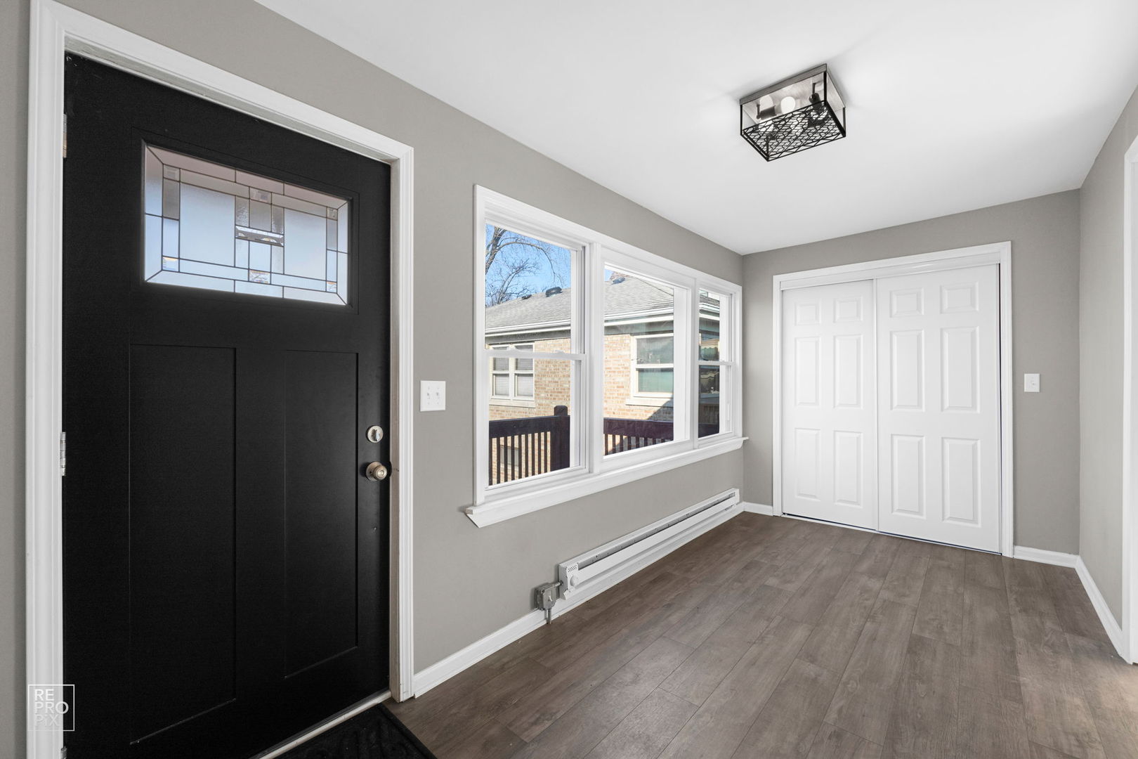 3615 Ridgeland Avenue Berwyn, IL 60402 - Photo 3 of 30 Gallery Image 3