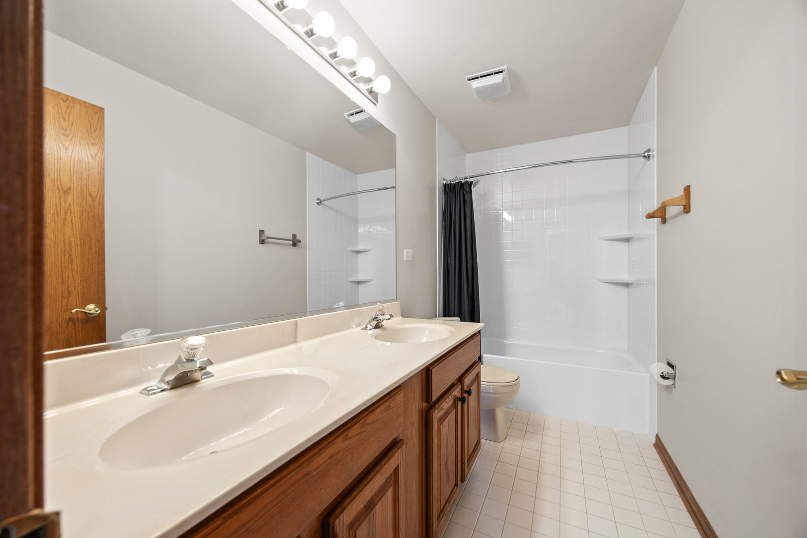 533 Springwood Lane Bolingbrook, IL 60440 - Photo 30 of 44