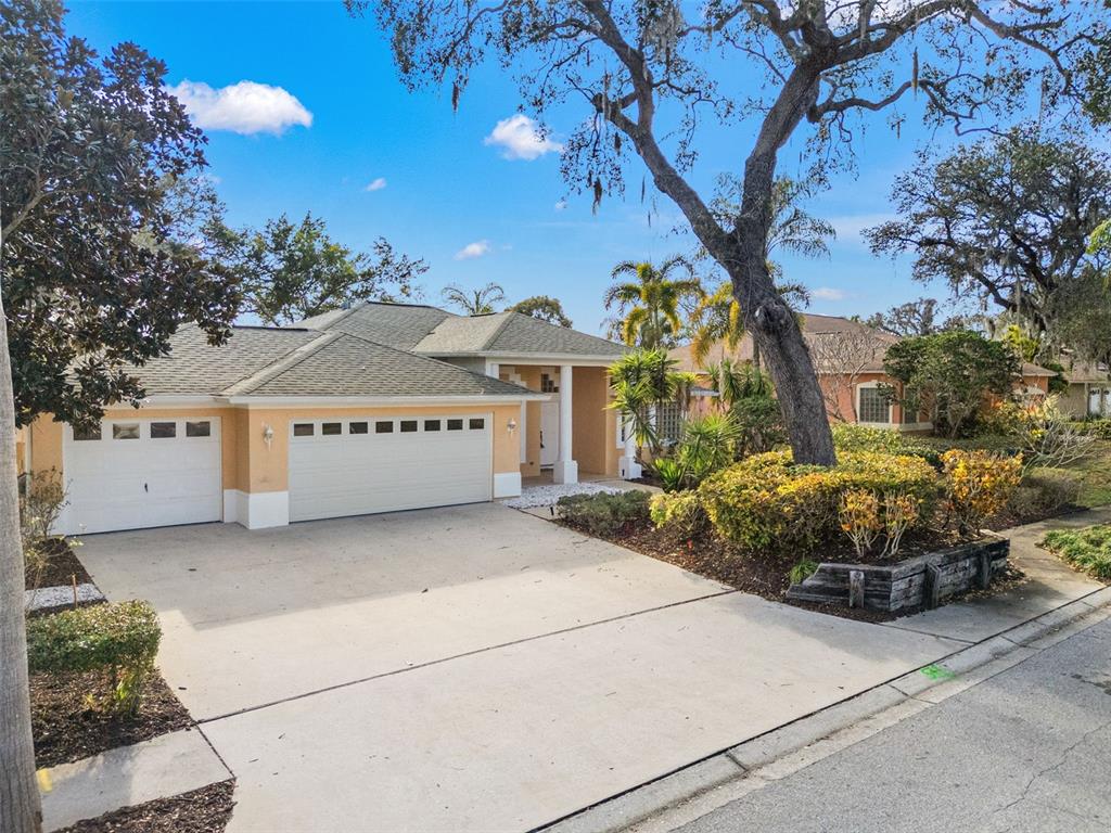 958 Ridgewood Terrace Tarpon Springs, FL 34689 - Photo 1 of 66