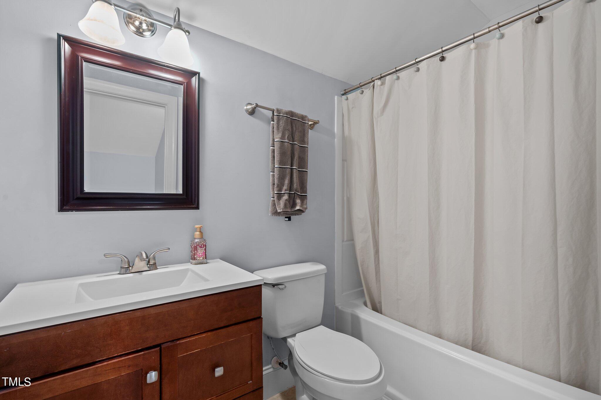 130 Britt Valley Road Raleigh, NC 27603 - Photo 41 of 57 40-web-or-mls-_NFP3905