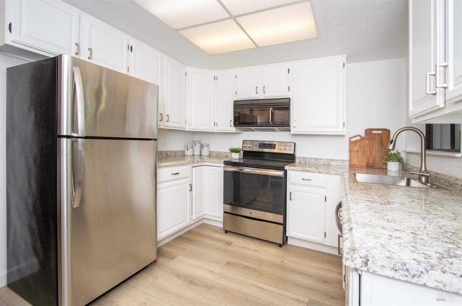 230 Pelican Lane Novato, CA 94949 - Photo 15 of 30