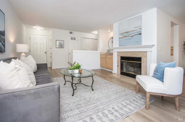 $639,000 | 230 Pelican Lane, Novato, CA 94949
