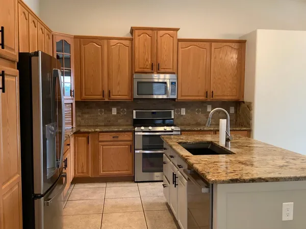 $3,000 | 20953 North 79th Drive, Peoria, AZ 85382
