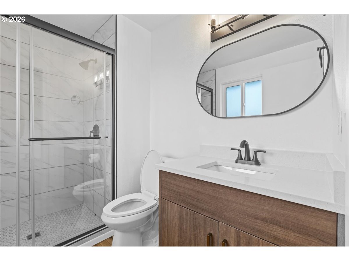 404 Southwest Riverview Avenue Gresham, OR 97080 - Photo 17 of 41