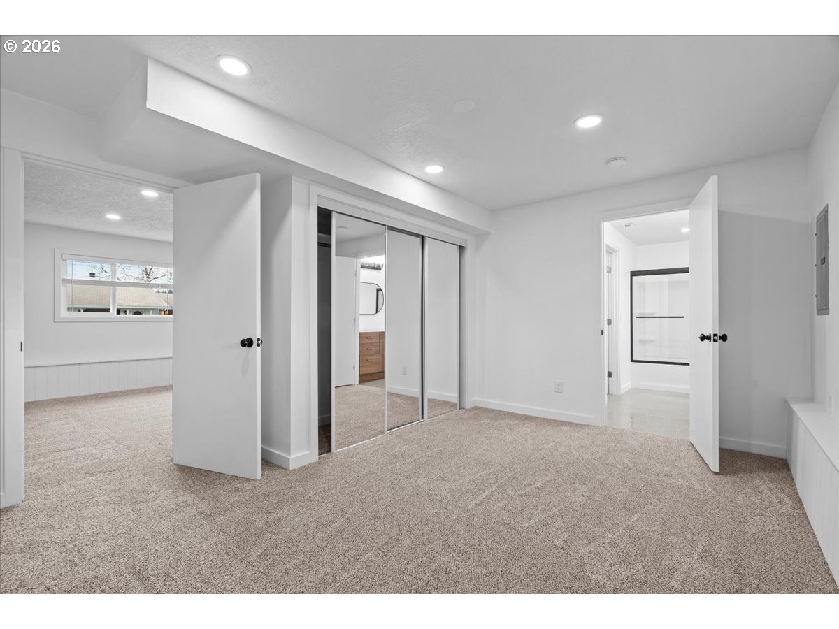 404 Southwest Riverview Avenue Gresham, OR 97080 - Photo 23 of 41