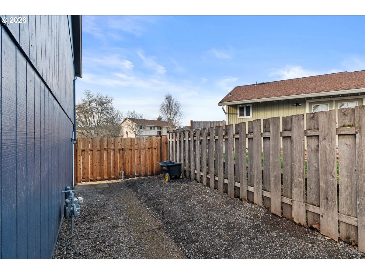 404 Southwest Riverview Avenue Gresham, OR 97080 - Photo 38 of 41