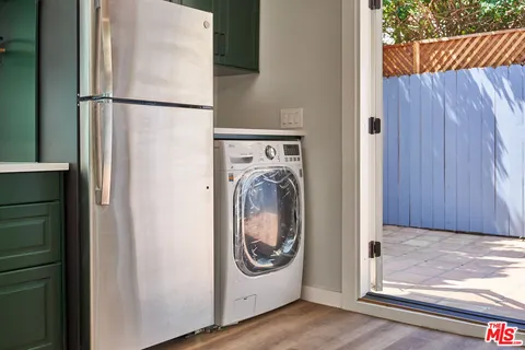 $2,300 | 10394 Keswick Avenue, Los Angeles, CA 90064