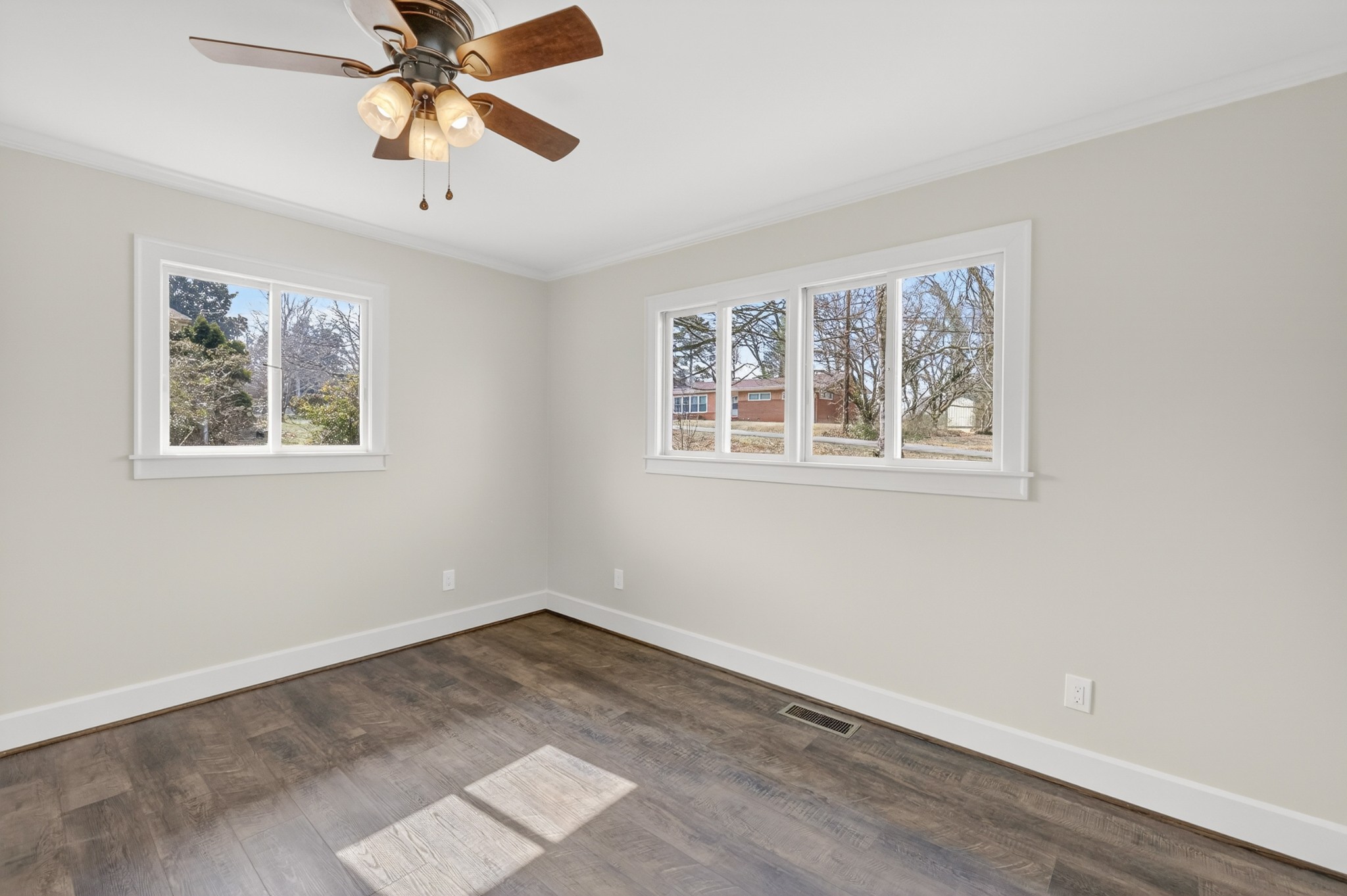 91 Country Club Terrace Winchester, TN 37398 - Photo 40 of 74 a view of an empty room with wooden floor and a window