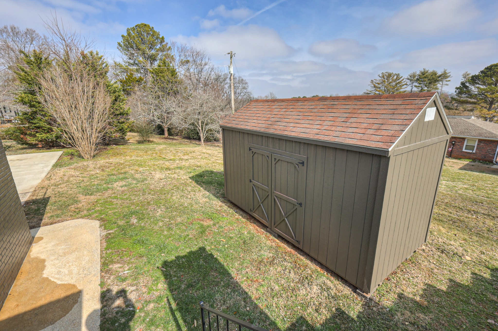 91 Country Club Terrace Winchester, TN 37398 - Photo 59 of 74 a view of a backyard