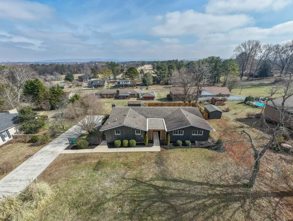 $460,000 | 91 Country Club Terrace, Winchester, TN 37398