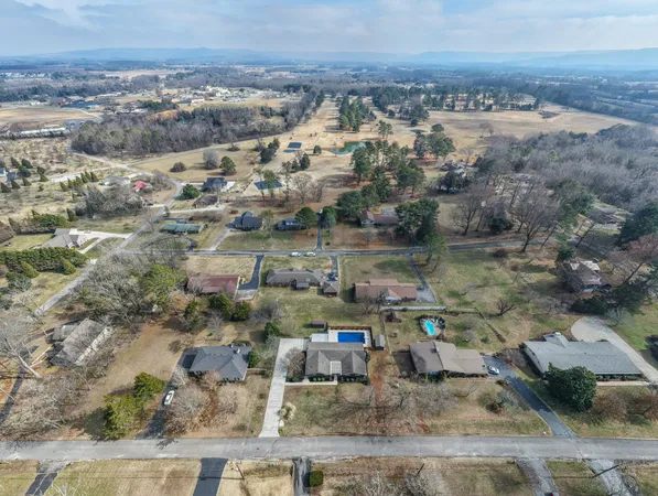 $460,000 | 91 Country Club Terrace, Winchester, TN 37398