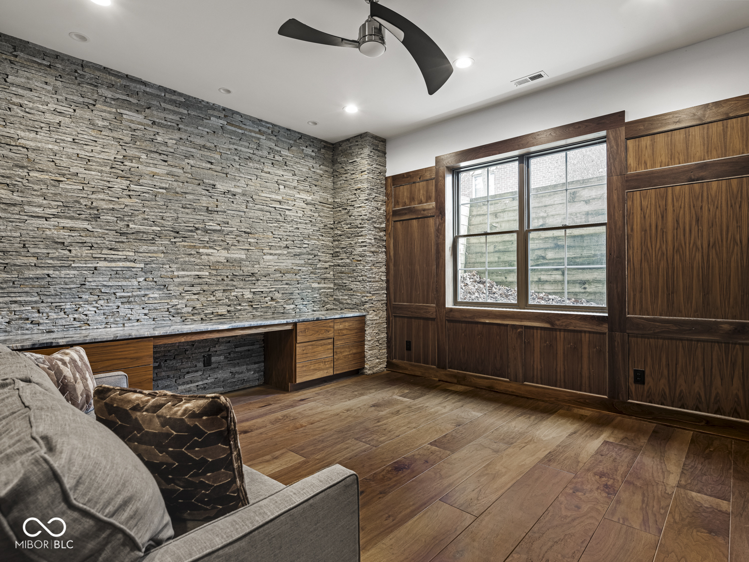 2361 Finchley Road Carmel, IN 46032 - Photo 46 of 86