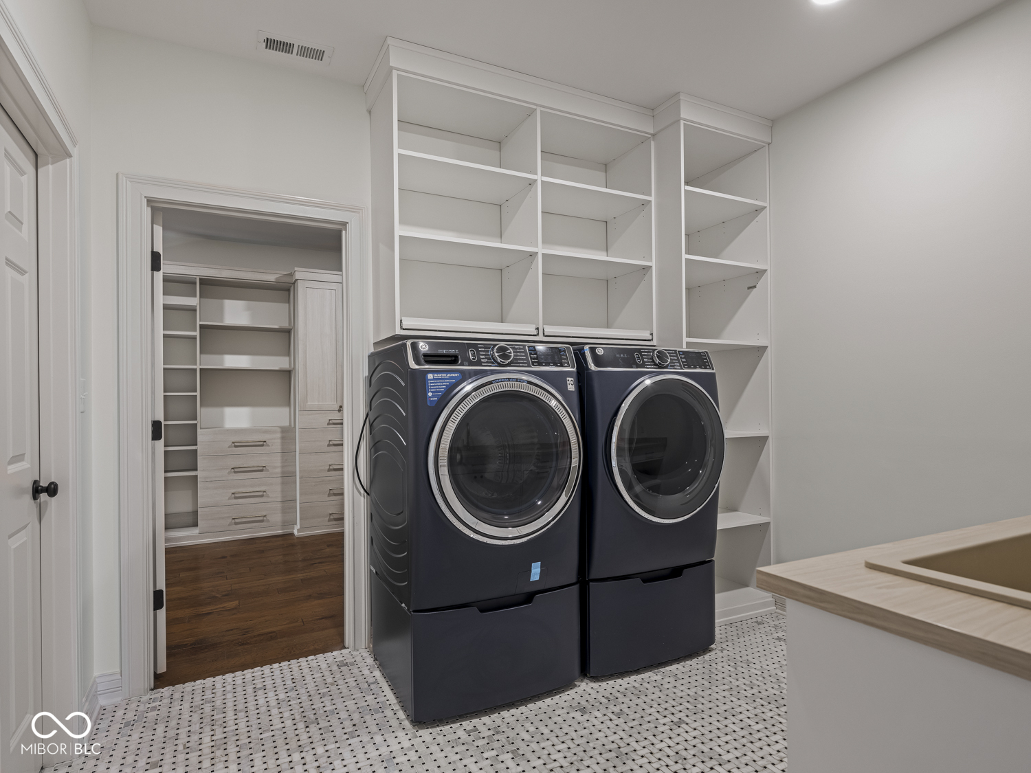 2361 Finchley Road Carmel, IN 46032 - Photo 57 of 86