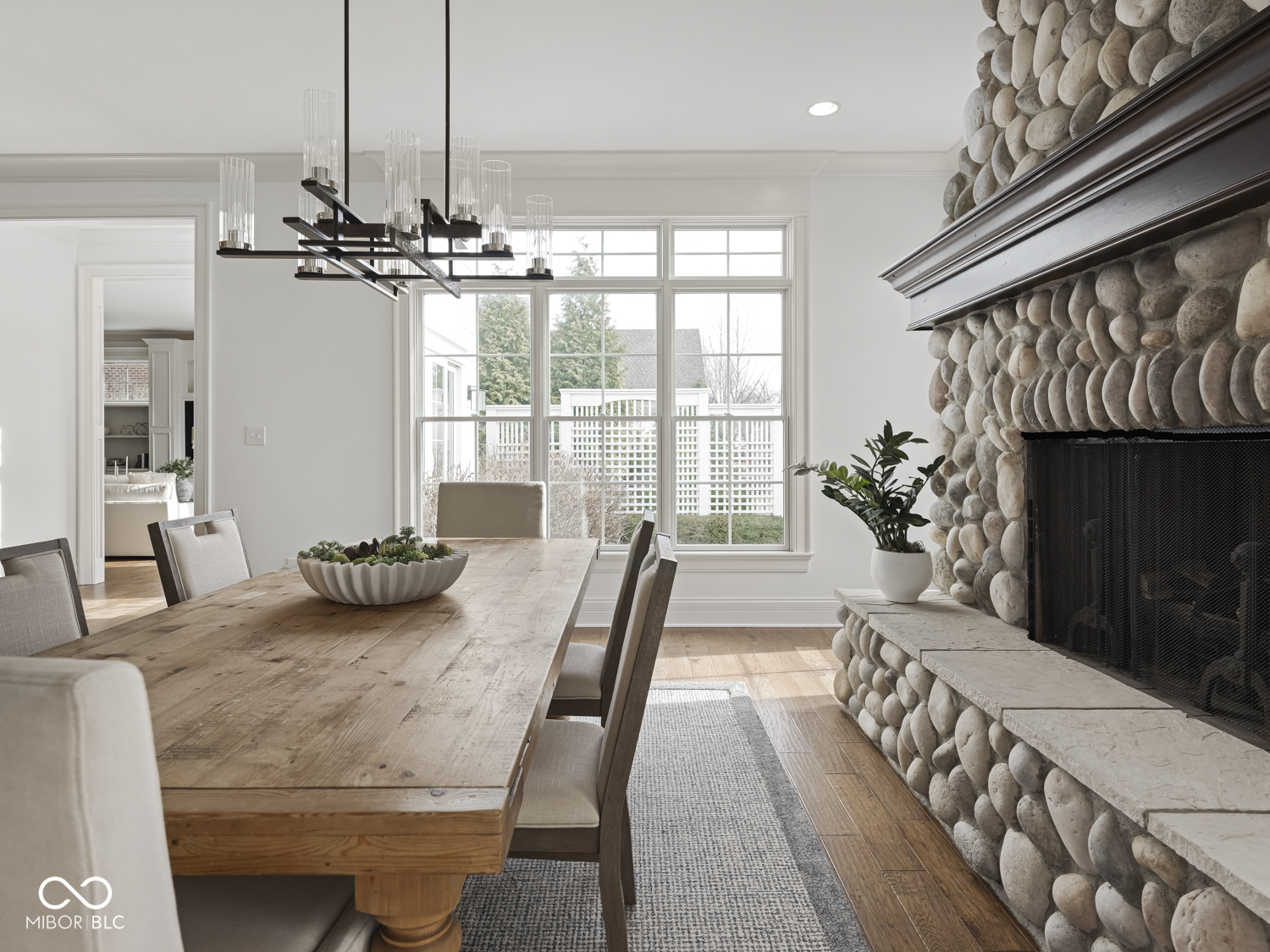 2361 Finchley Road Carmel, IN 46032 - Photo 7 of 86