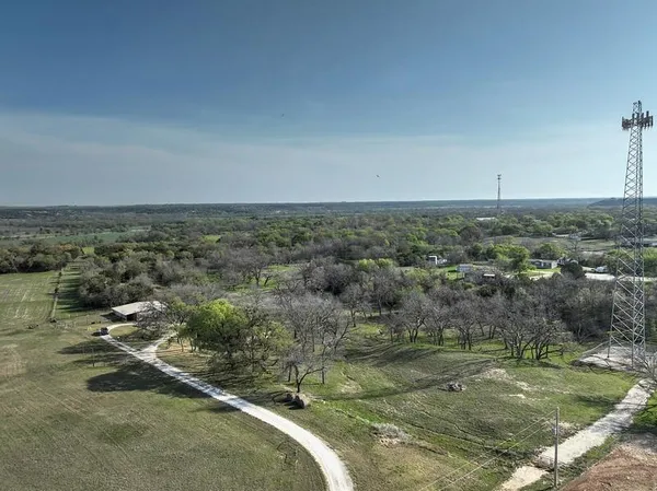 $599,000 | 190 County Road 3198, Valley Mills, TX 76689