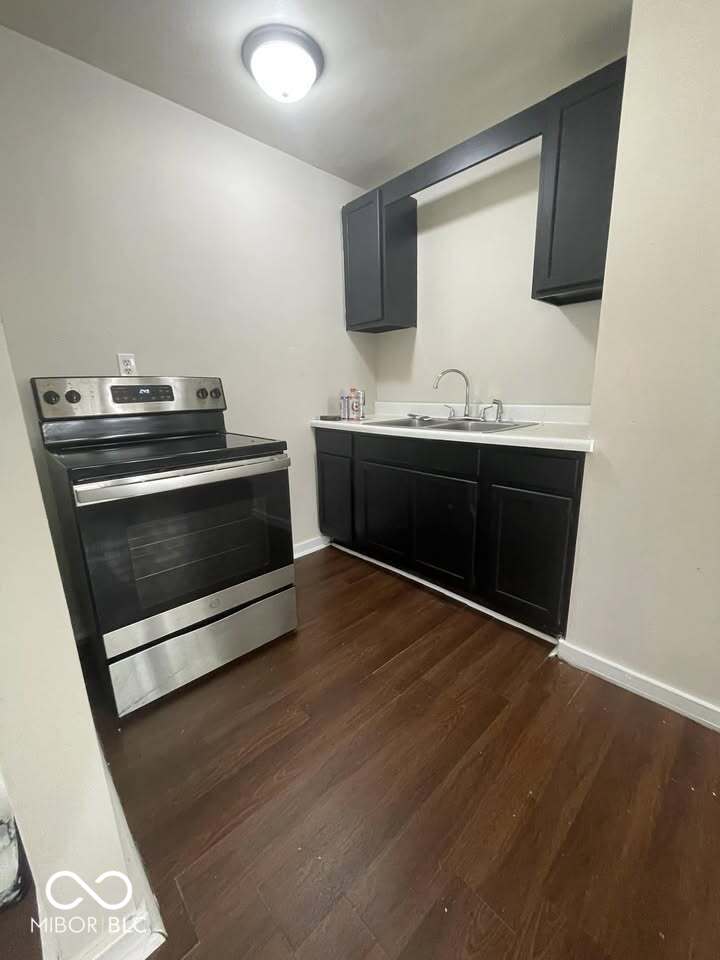 908 Walnut Street Anderson, IN 46012 - Photo 2 of 19