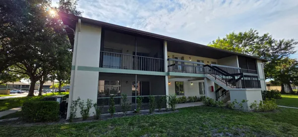 $249,900 | 6314 Chasewood Drive, Unit E, Jupiter, FL 33458