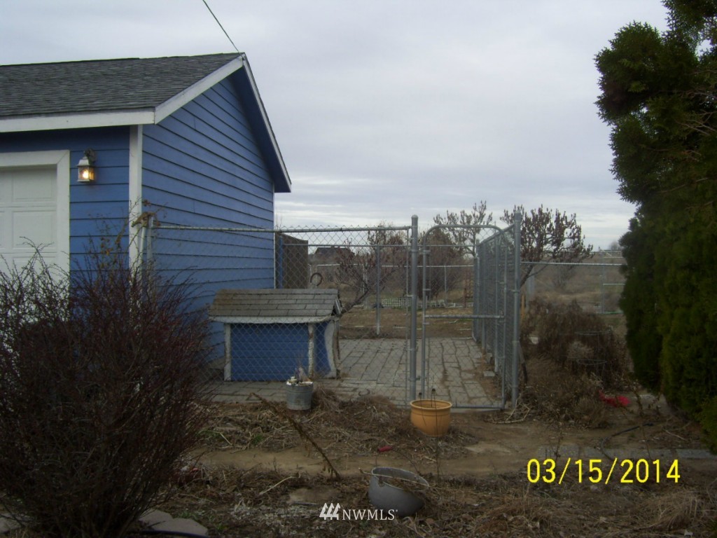 4580 McLaughlin Road Northeast Moses Lake, WA 98837 - Photo 2 of 13 Gallery Image 2
