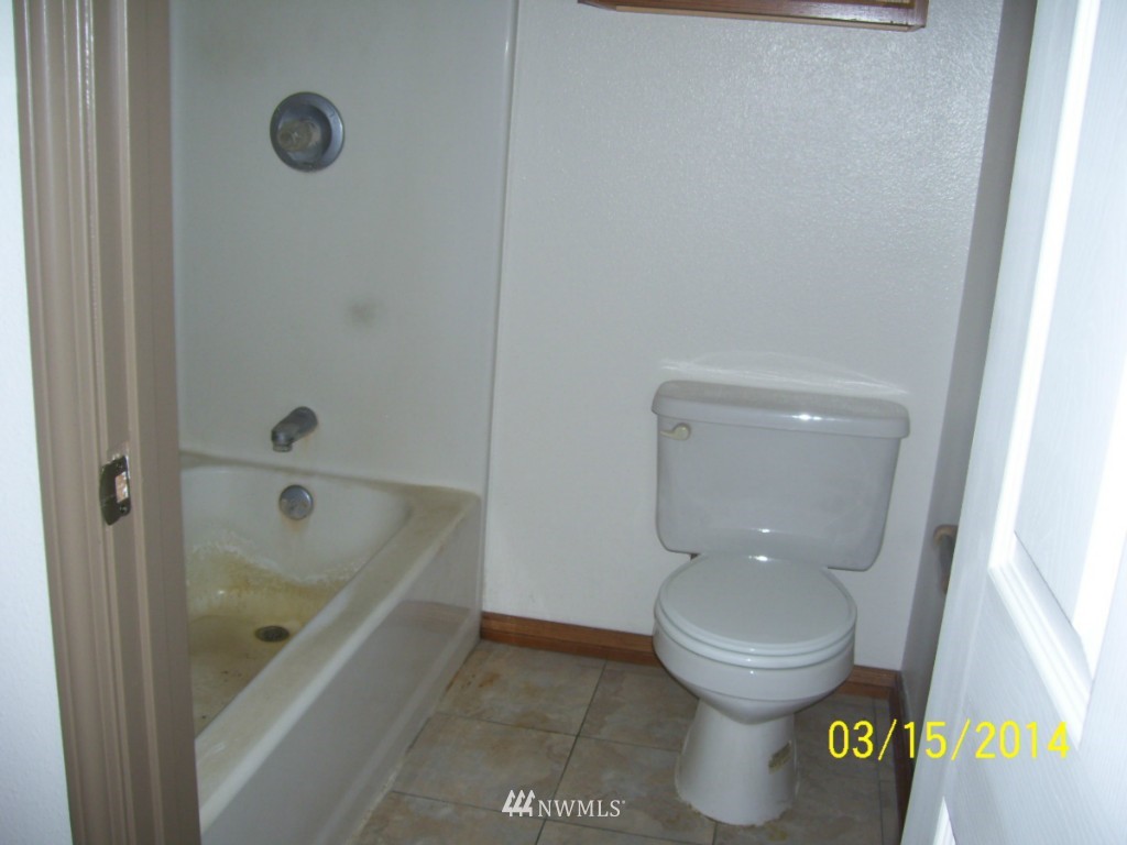 4580 McLaughlin Road Northeast Moses Lake, WA 98837 - Photo 7 of 13 Gallery Image 7