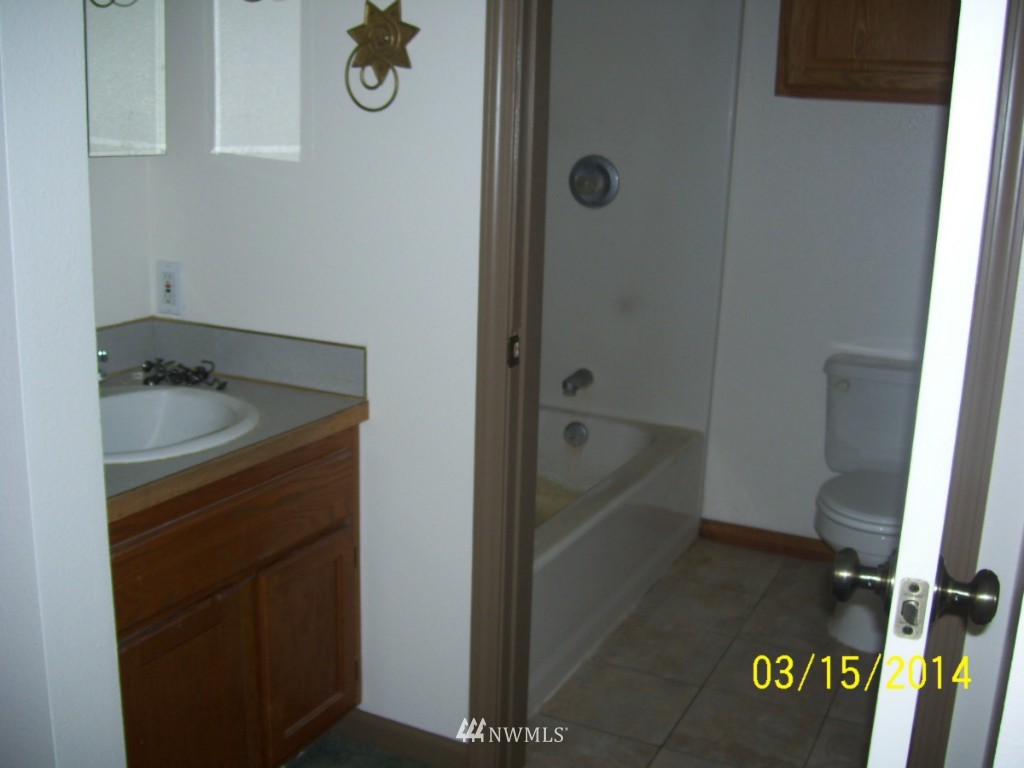 4580 McLaughlin Road Northeast Moses Lake, WA 98837 - Photo 9 of 13 Gallery Image 9